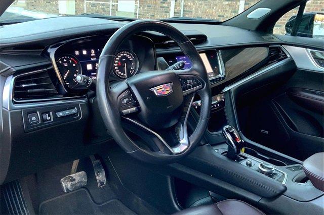 2020 Cadillac XT6 Vehicle Photo in TOPEKA, KS 66609-0000