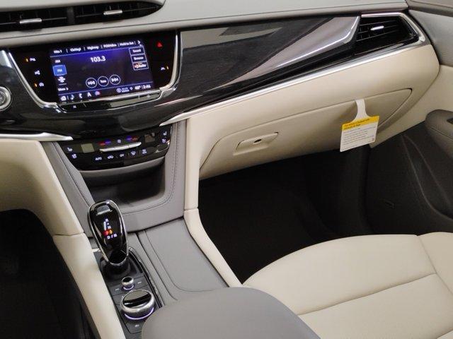 2024 Cadillac XT6 Vehicle Photo in PINEVILLE, NC 28134-8495