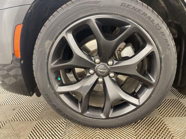 2022 Chrysler 300 Vehicle Photo in PHOENIX, AZ 85014-3381