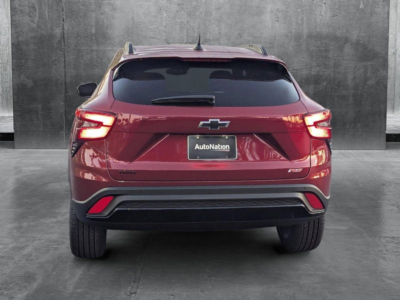 2025 Chevrolet Trax Vehicle Photo in GREENACRES, FL 33463-3207