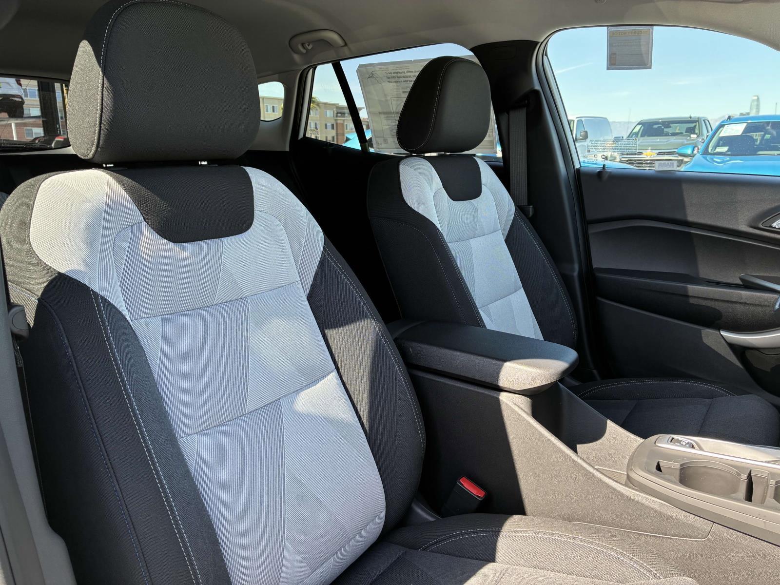 2025 Chevrolet Trax Vehicle Photo in LOS ANGELES, CA 90007-3794