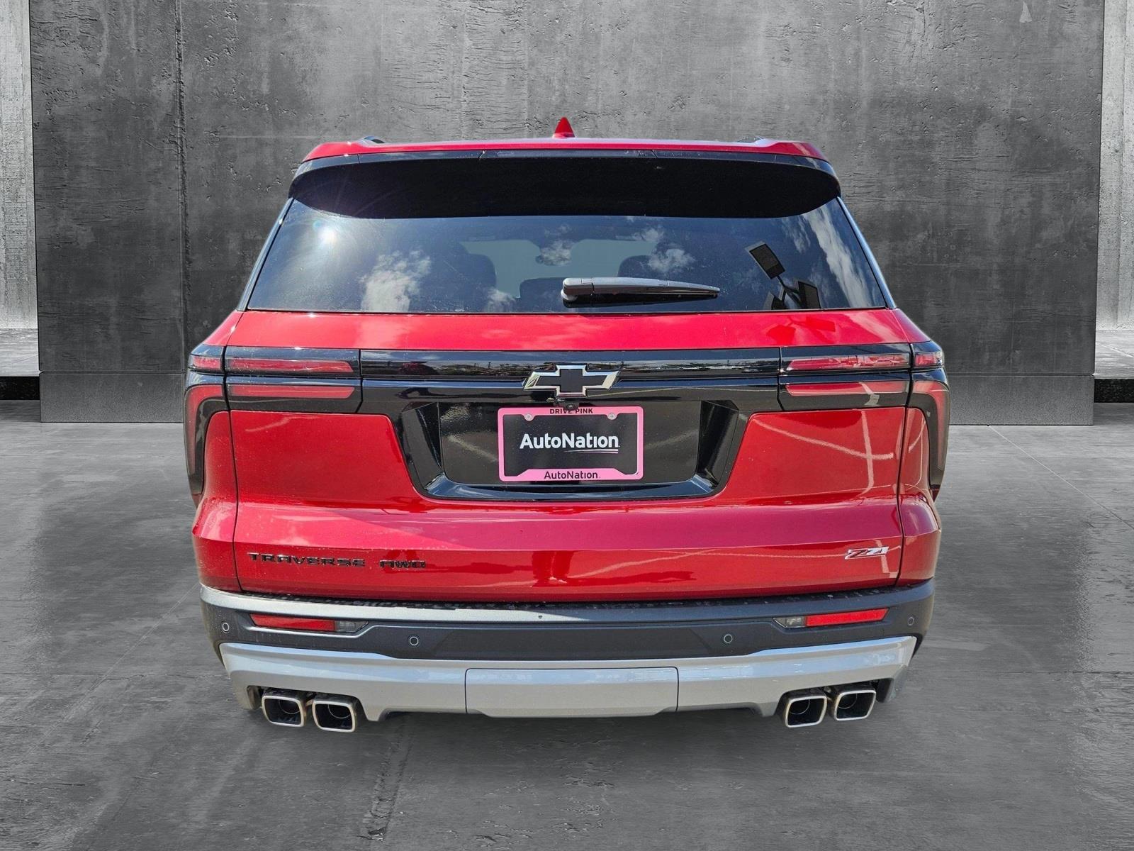2025 Chevrolet Traverse Vehicle Photo in PEORIA, AZ 85382-3715