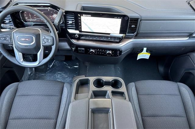 2025 GMC Sierra 1500 Vehicle Photo in ELK GROVE, CA 95757-8703