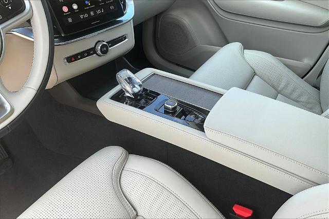 2025 Volvo XC90 Vehicle Photo in Grapevine, TX 76051