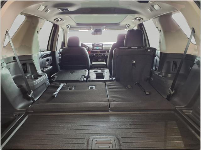 2025 Honda Pilot Vehicle Photo in Oshkosh, WI 54904