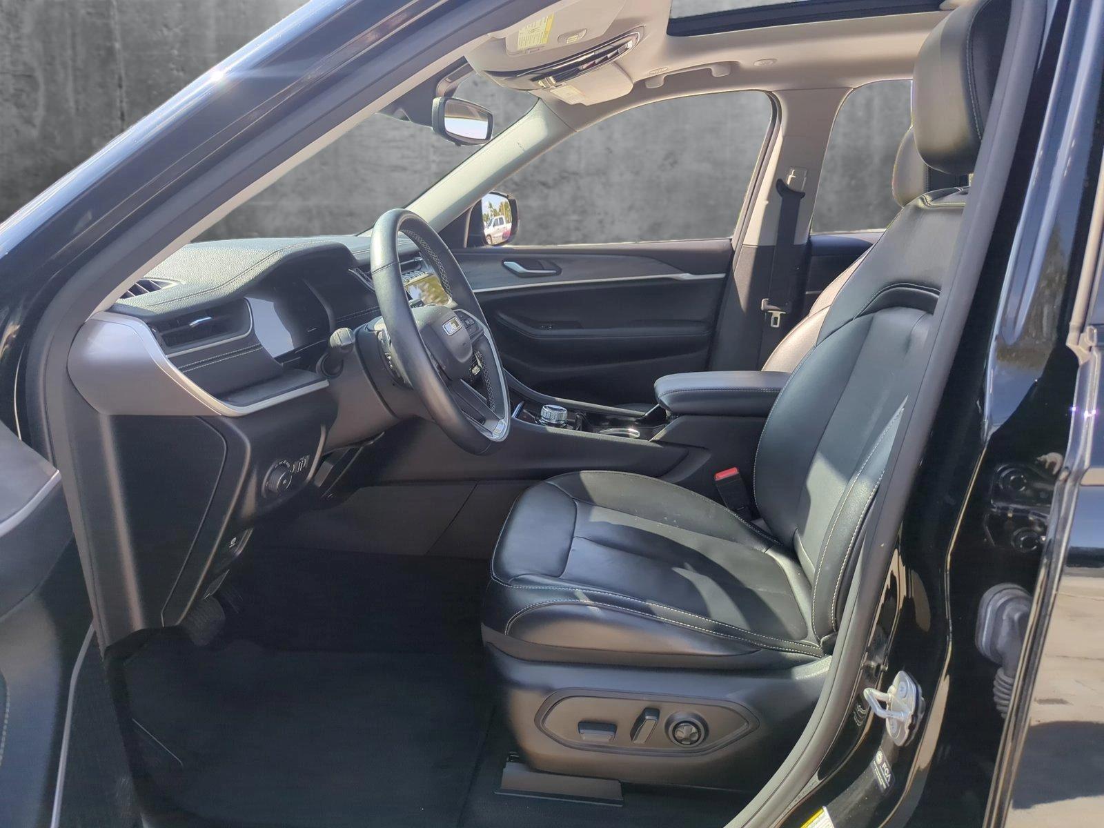 2021 Jeep Grand Cherokee L Vehicle Photo in Pembroke Pines, FL 33027