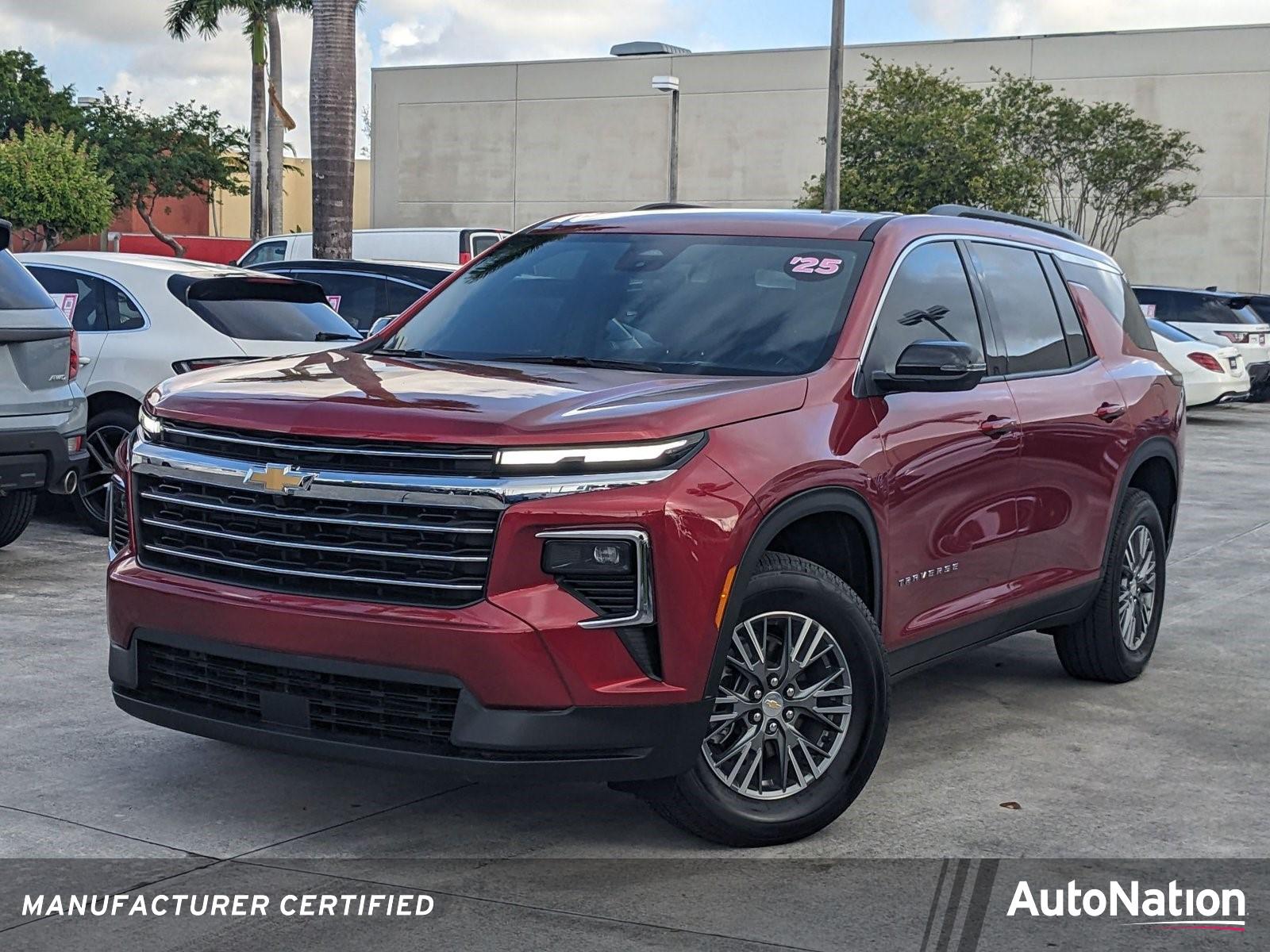 2025 Chevrolet Traverse Vehicle Photo in MIAMI, FL 33172-3015
