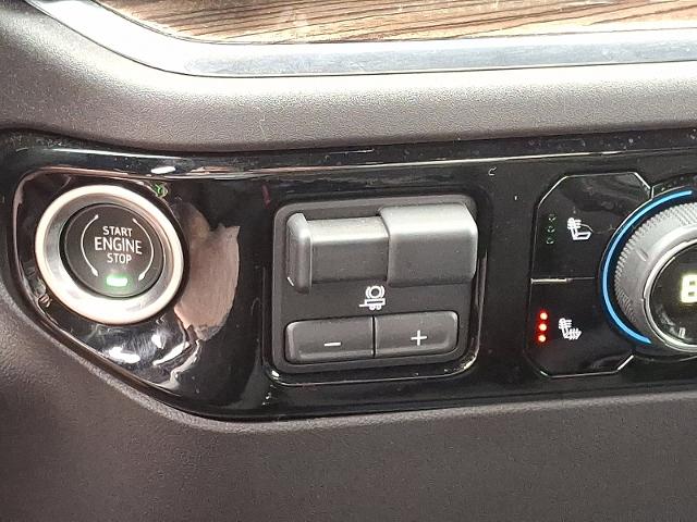2024 Chevrolet Silverado 1500 Vehicle Photo in TREVOSE, PA 19053-4984