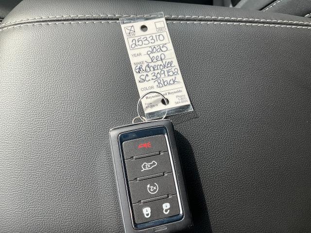 2025 Jeep Grand Cherokee Vehicle Photo in Oshkosh, WI 54901
