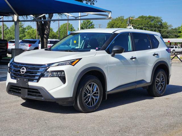 2024 Nissan Rogue Vehicle Photo in DENTON, TX 76210-9321