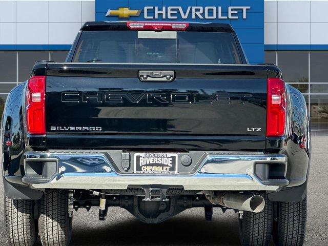 2025 Chevrolet Silverado 3500 HD Vehicle Photo in RIVERSIDE, CA 92504-4106