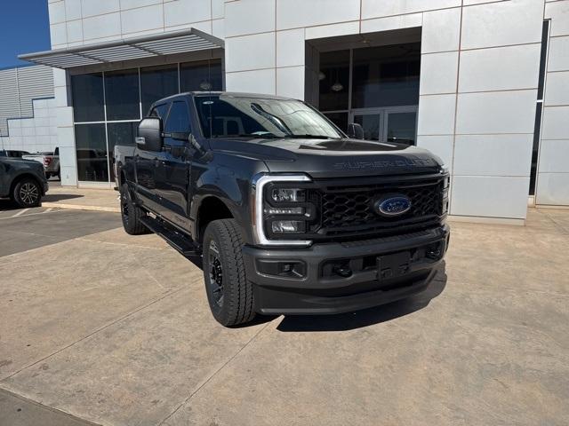 2024 Ford Super Duty F-250 SRW Vehicle Photo in Winslow, AZ 86047-2439