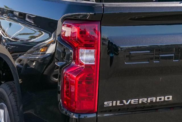 2025 Chevrolet Silverado 1500 Vehicle Photo in VENTURA, CA 93003-8585