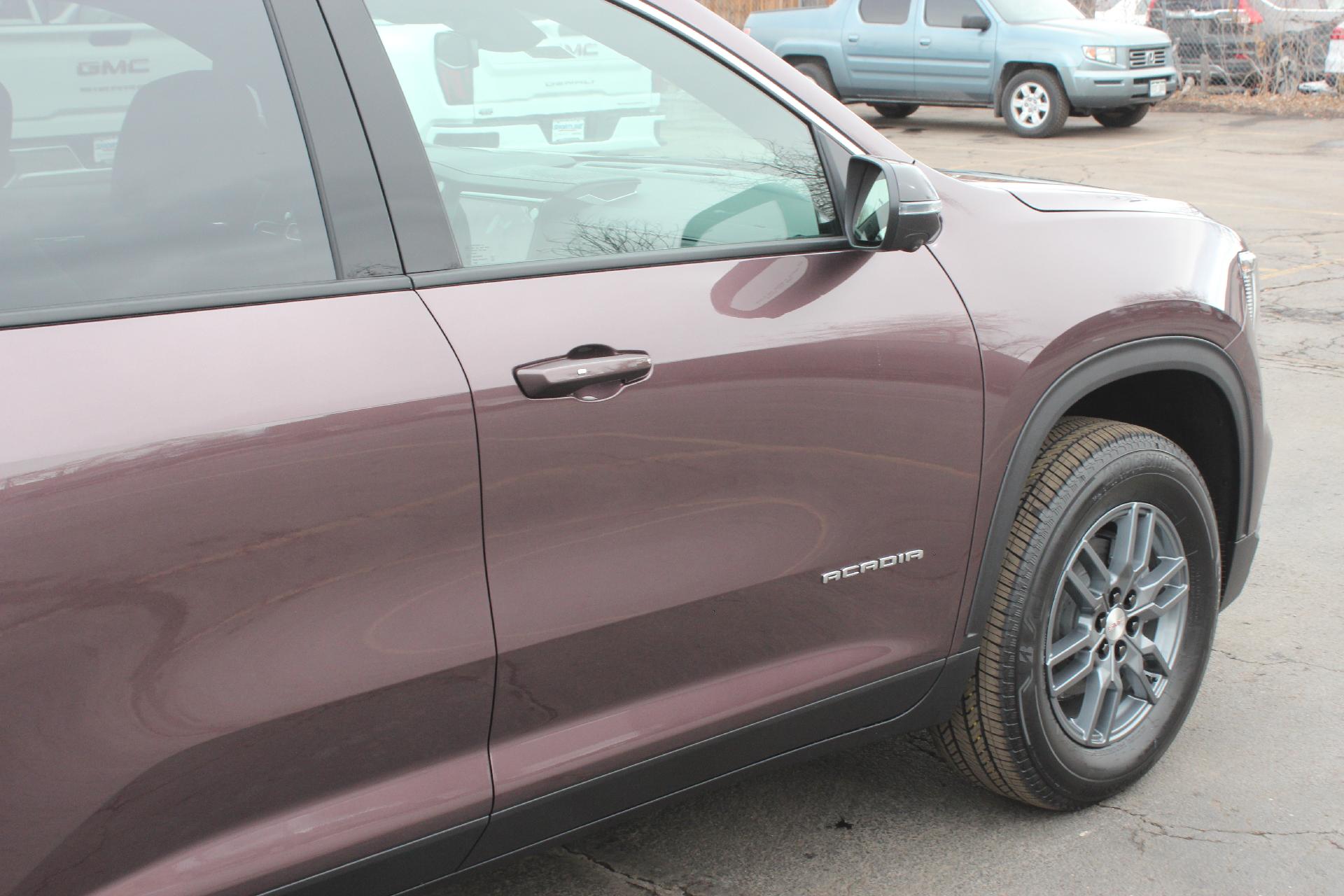 2025 GMC Acadia Vehicle Photo in AURORA, CO 80012-4011