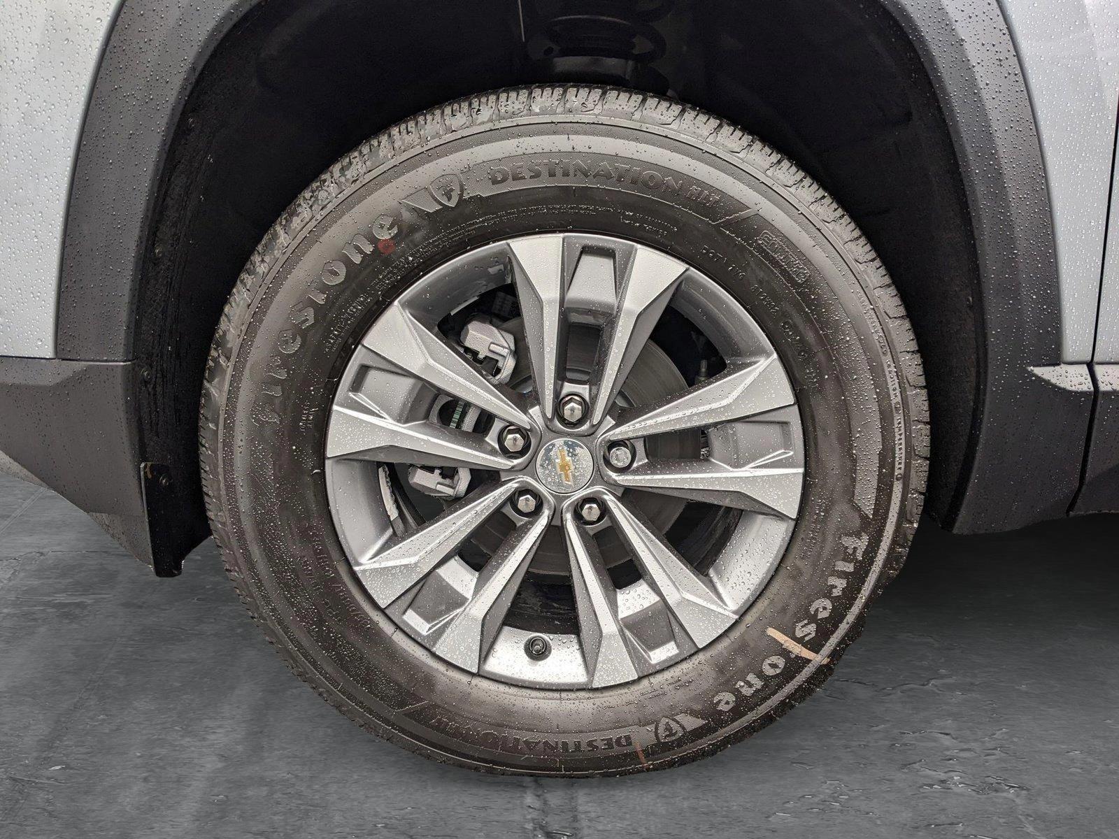 2025 Chevrolet Equinox Vehicle Photo in TIMONIUM, MD 21093-2300