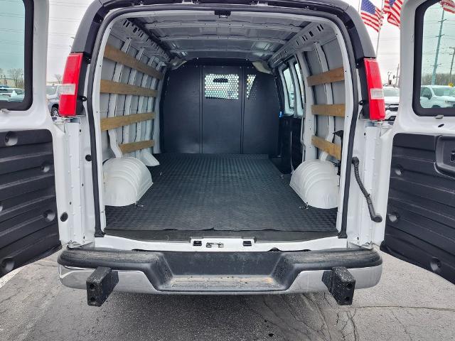 2023 Chevrolet Express Cargo 2500 Vehicle Photo in GREEN BAY, WI 54304-5303