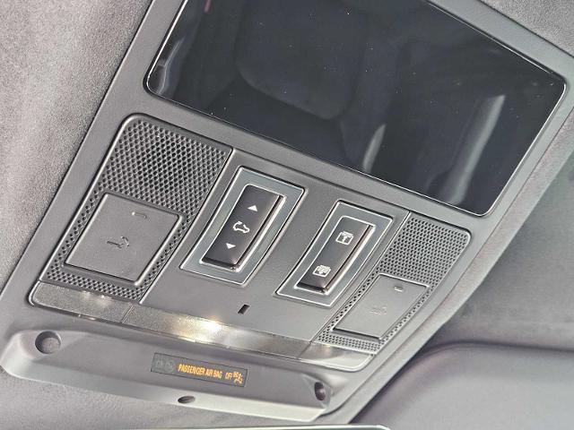 2025 Defender Vehicle Photo in AUSTIN, TX 78717