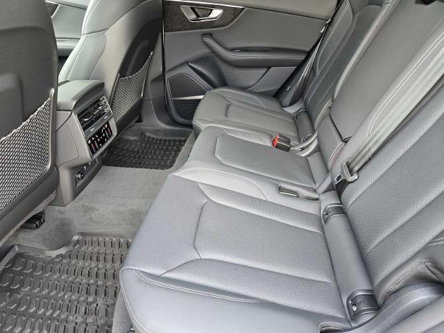 2025 Audi Q8 Vehicle Photo in SUGAR LAND, TX 77478