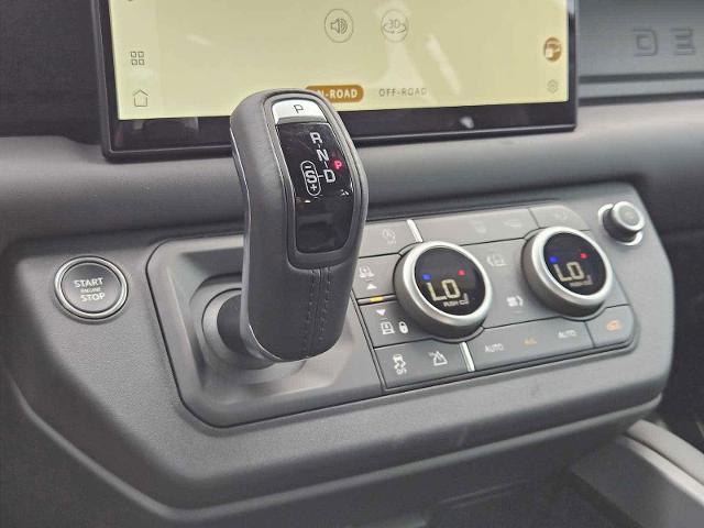 2025 Defender Vehicle Photo in AUSTIN, TX 78717