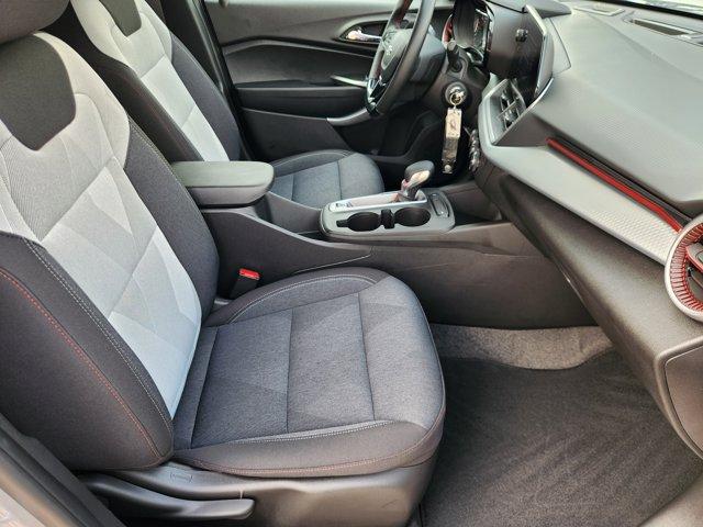 2025 Chevrolet Trax Vehicle Photo in SUGAR LAND, TX 77478-0000