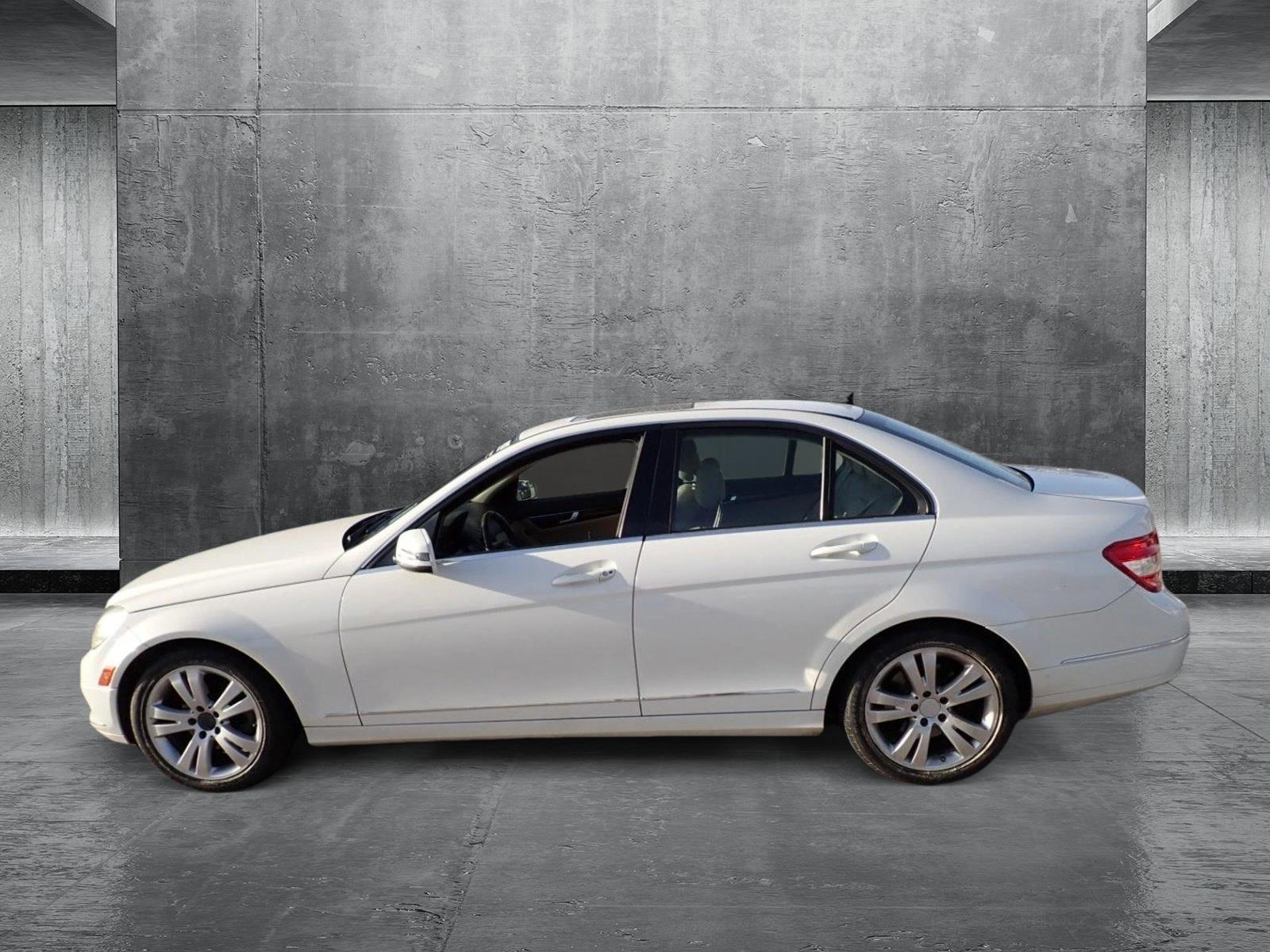 2010 Mercedes-Benz C-Class Vehicle Photo in DENVER, CO 80221-3610