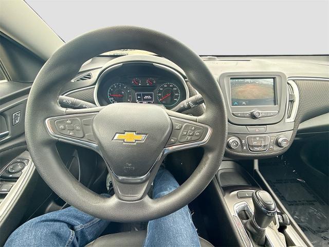 2017 Chevrolet Malibu Vehicle Photo in EVERETT, WA 98203-5662