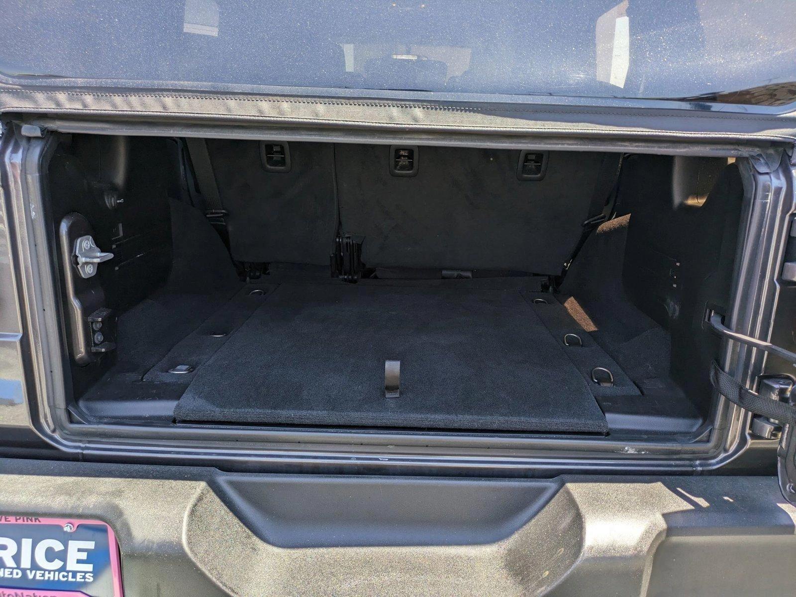 2021 Jeep Wrangler Vehicle Photo in St. Petersburg, FL 33713