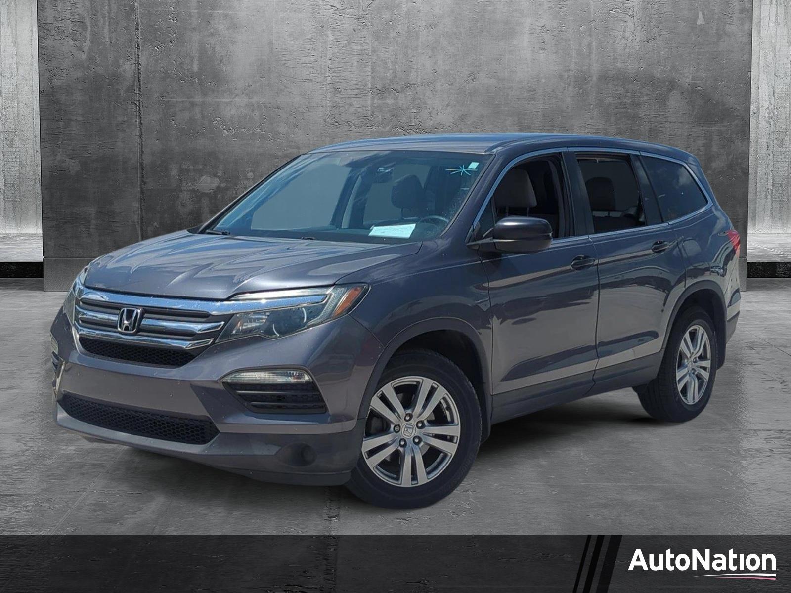 2017 Honda Pilot Vehicle Photo in Pembroke Pines, FL 33027