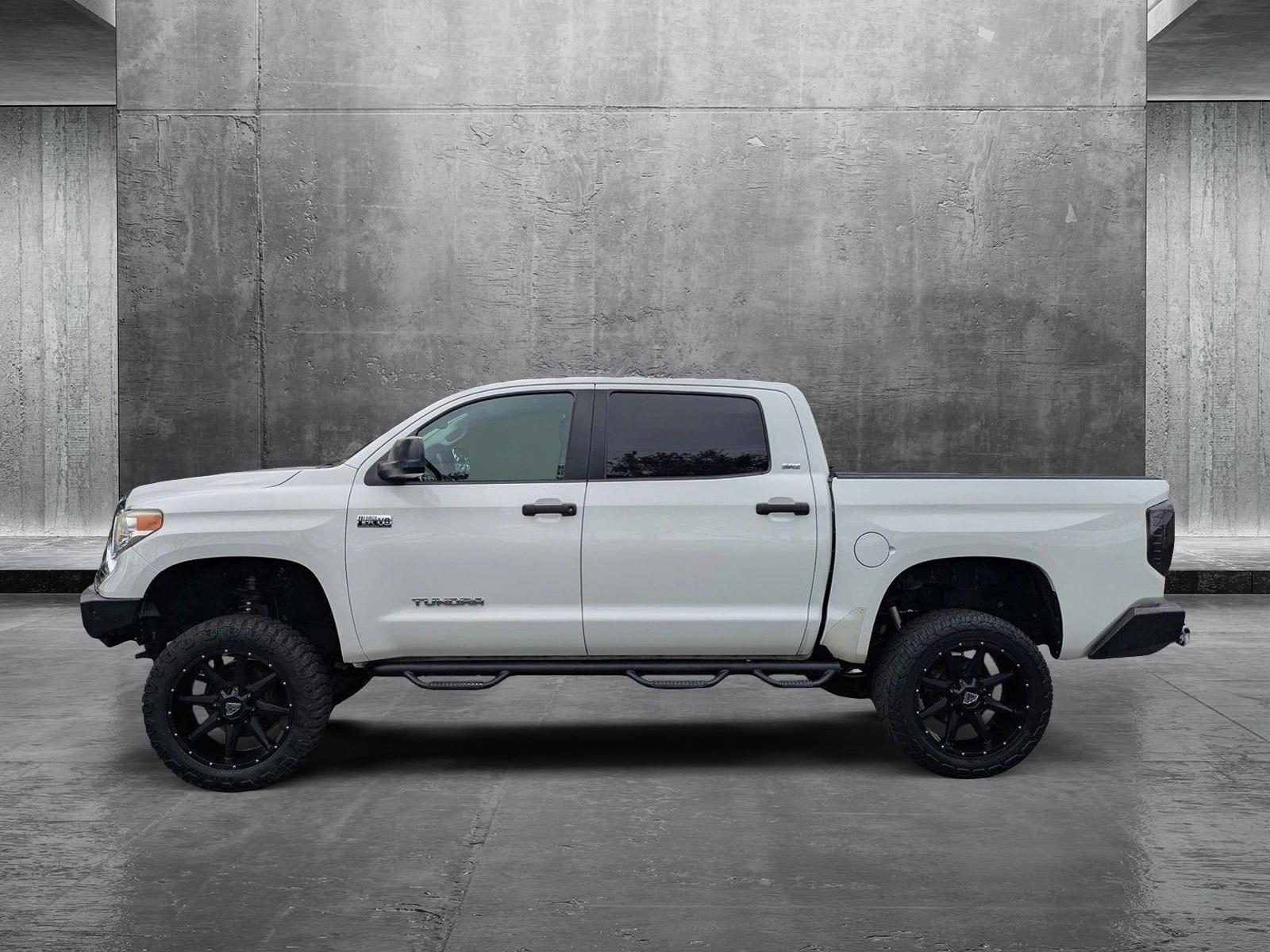 2016 Toyota Tundra 4WD Truck Vehicle Photo in GREENACRES, FL 33463-3207