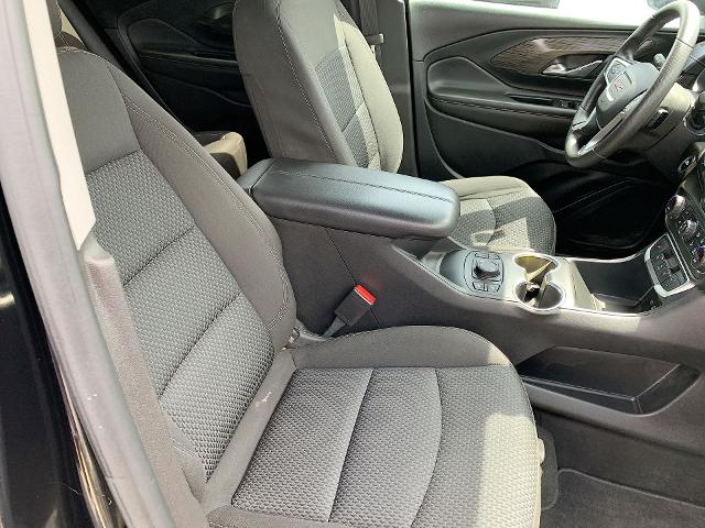 2022 GMC Terrain Vehicle Photo in MOON TOWNSHIP, PA 15108-2571