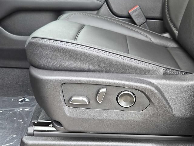 2025 GMC Yukon Vehicle Photo in DALLAS, TX 75209-3016
