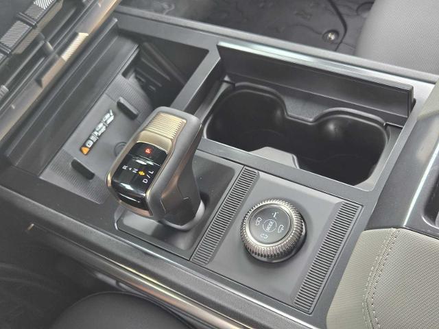 2025 GMC HUMMER EV SUV Vehicle Photo in DALLAS, TX 75209-3016