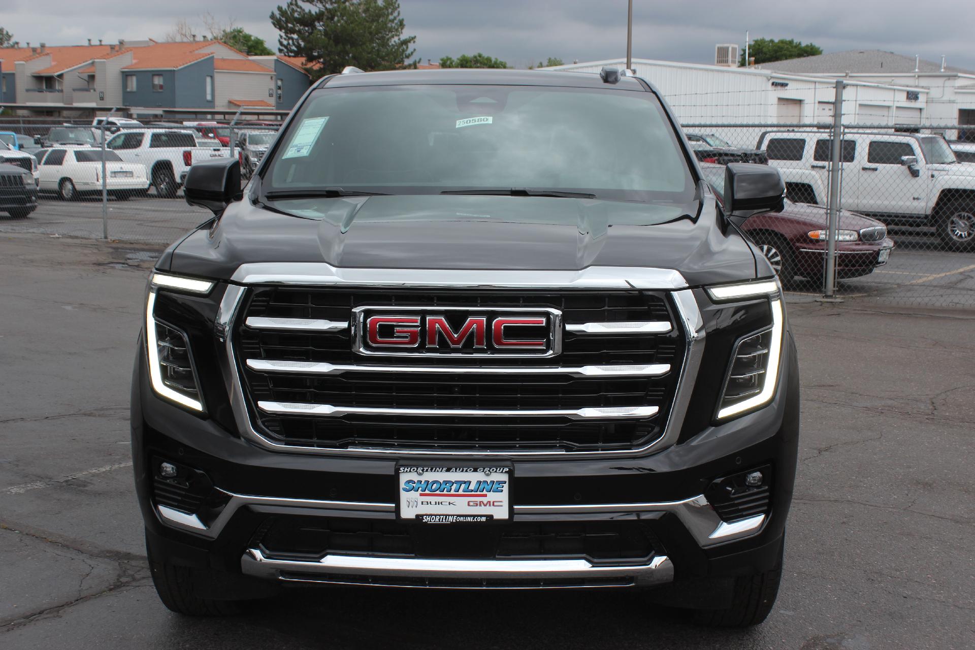 2025 GMC Yukon Vehicle Photo in AURORA, CO 80012-4011