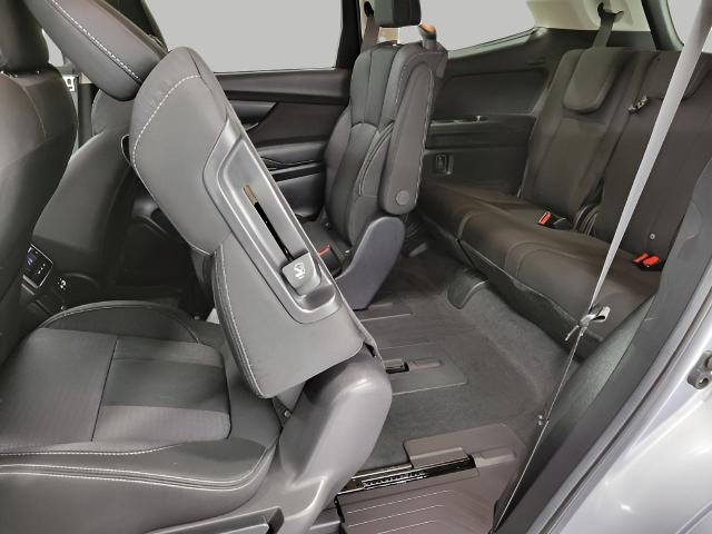2024 Subaru Ascent Vehicle Photo in Green Bay, WI 54304