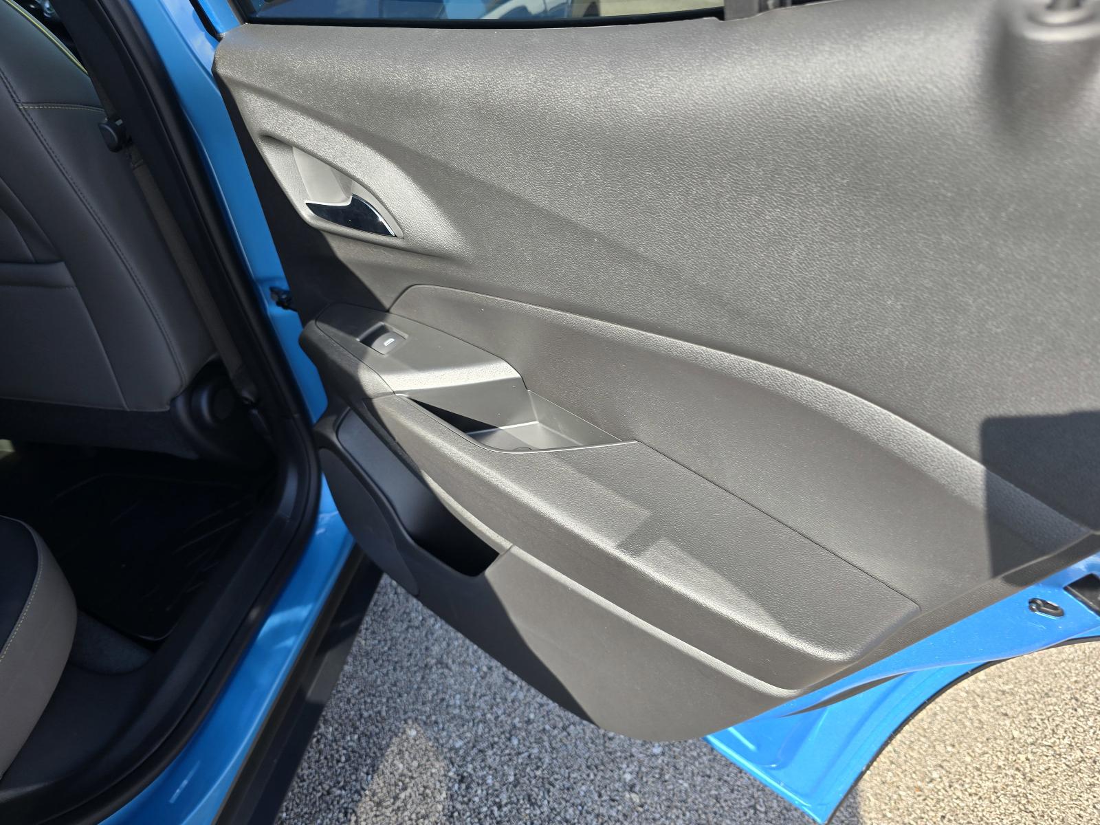 2025 Chevrolet Trax Vehicle Photo in Rolla, MO 65401