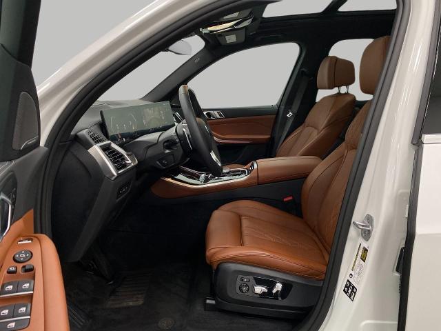 2025 BMW X5 xDrive40i Vehicle Photo in Appleton, WI 54913