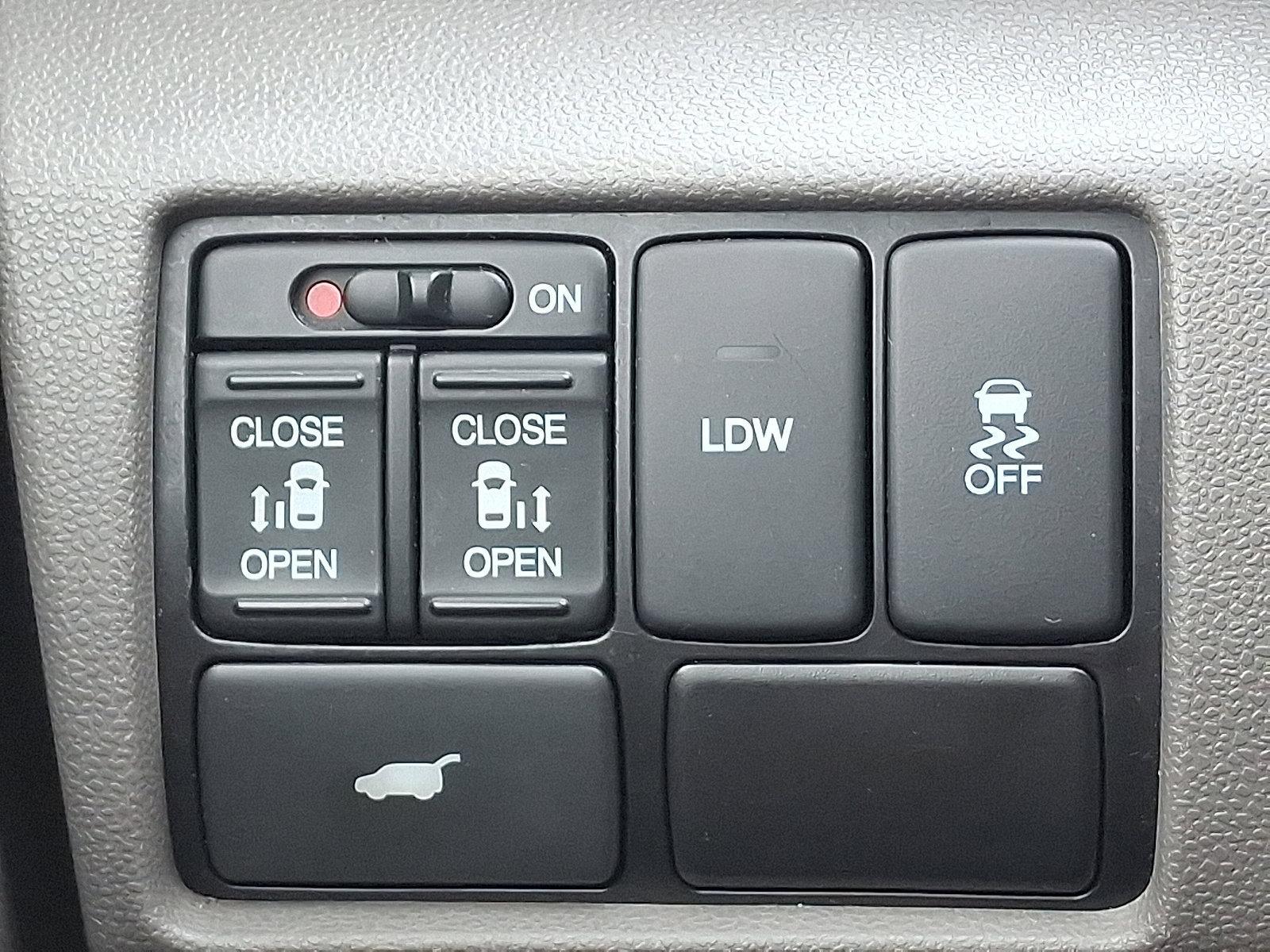 2016 Honda Odyssey Vehicle Photo in Harrisburg, PA 17111-1033