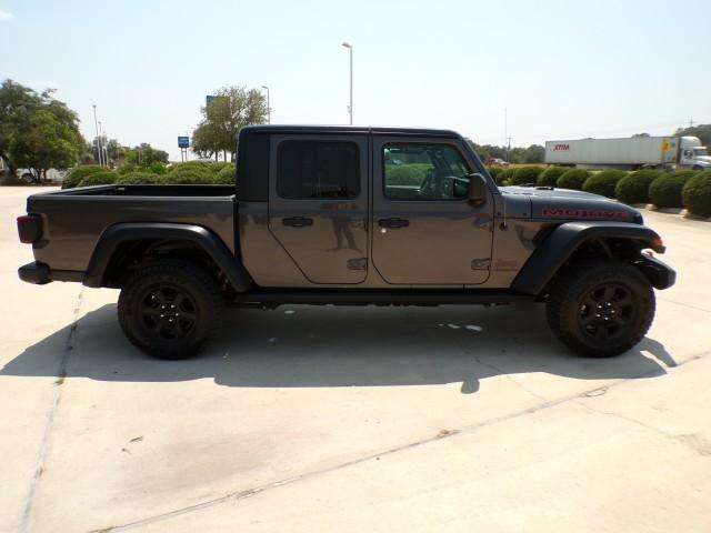 Used 2021 Jeep Gladiator Mojave with VIN 1C6JJTEG7ML521866 for sale in Devine, TX