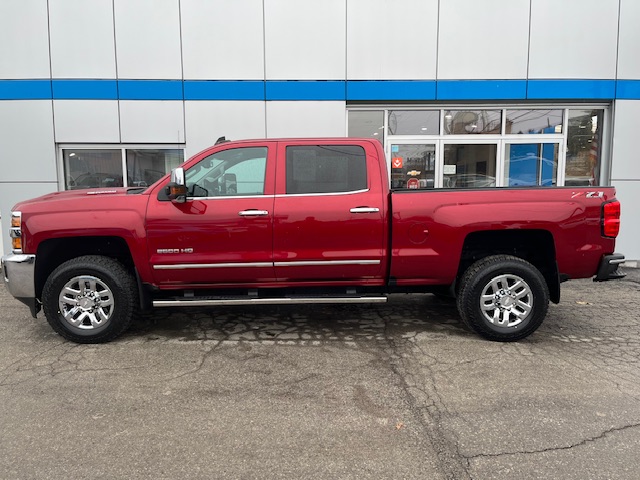 Used 2019 Chevrolet Silverado 2500HD LTZ with VIN 1GC1KTEY4KF270105 for sale in New Bethlehem, PA