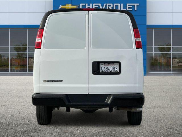 2023 Chevrolet Express Cargo 2500 Vehicle Photo in RIVERSIDE, CA 92504-4106