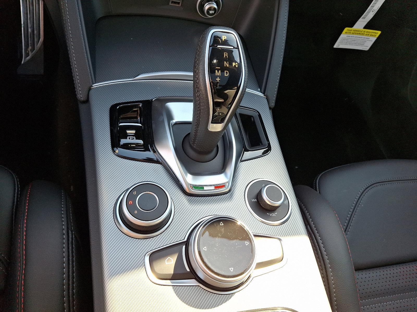 2025 Alfa Romeo Stelvio Vehicle Photo in Willow Grove, PA 19090