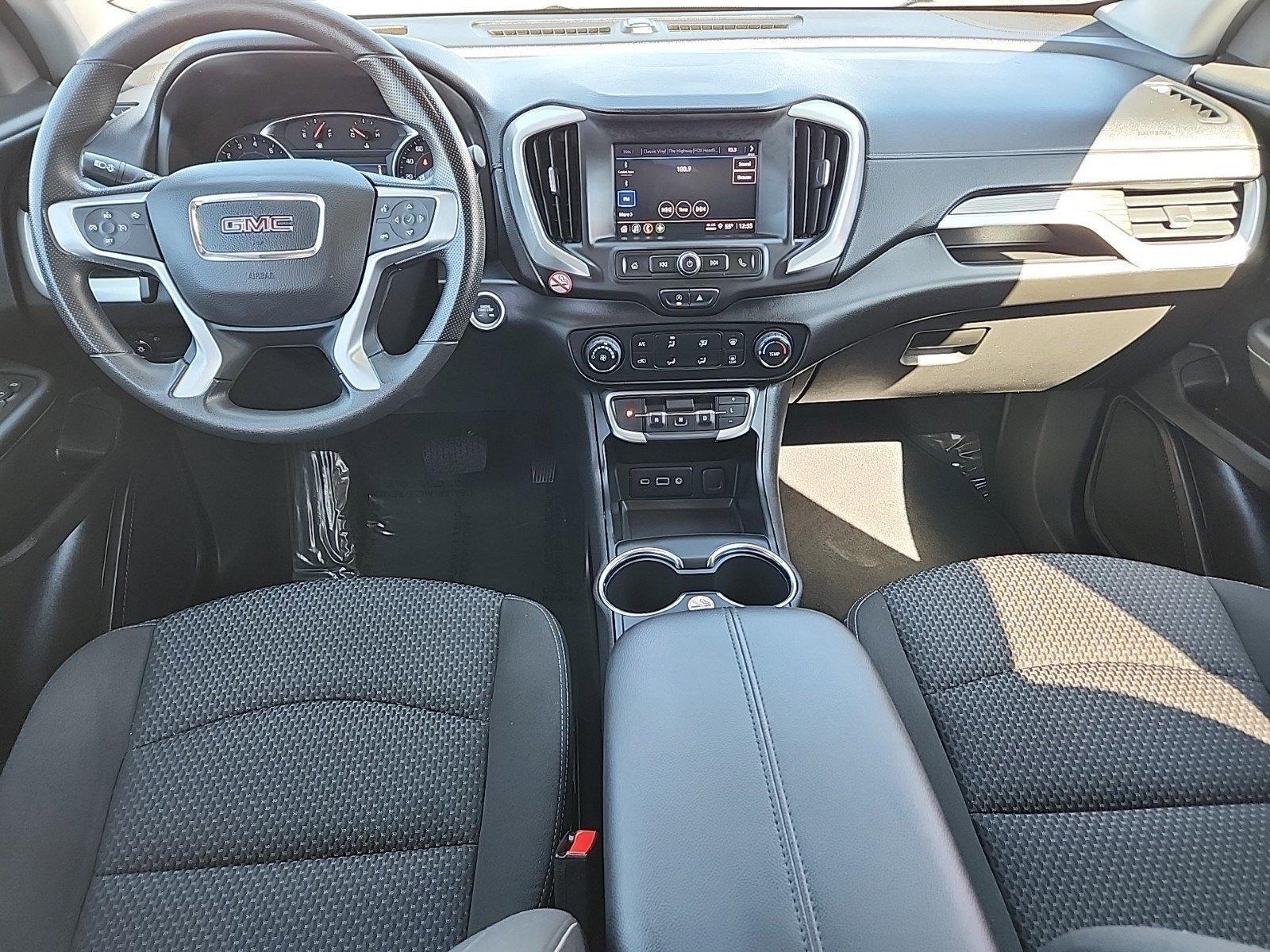 2024 GMC Terrain Vehicle Photo in Albuquerque, NM 87110