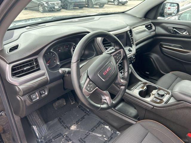 2023 GMC Acadia Vehicle Photo in MEDINA, OH 44256-9631