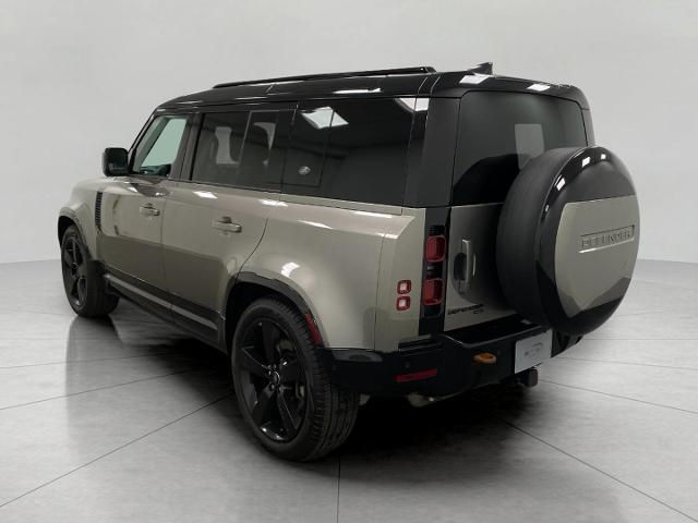 2023 Defender Vehicle Photo in Appleton, WI 54913