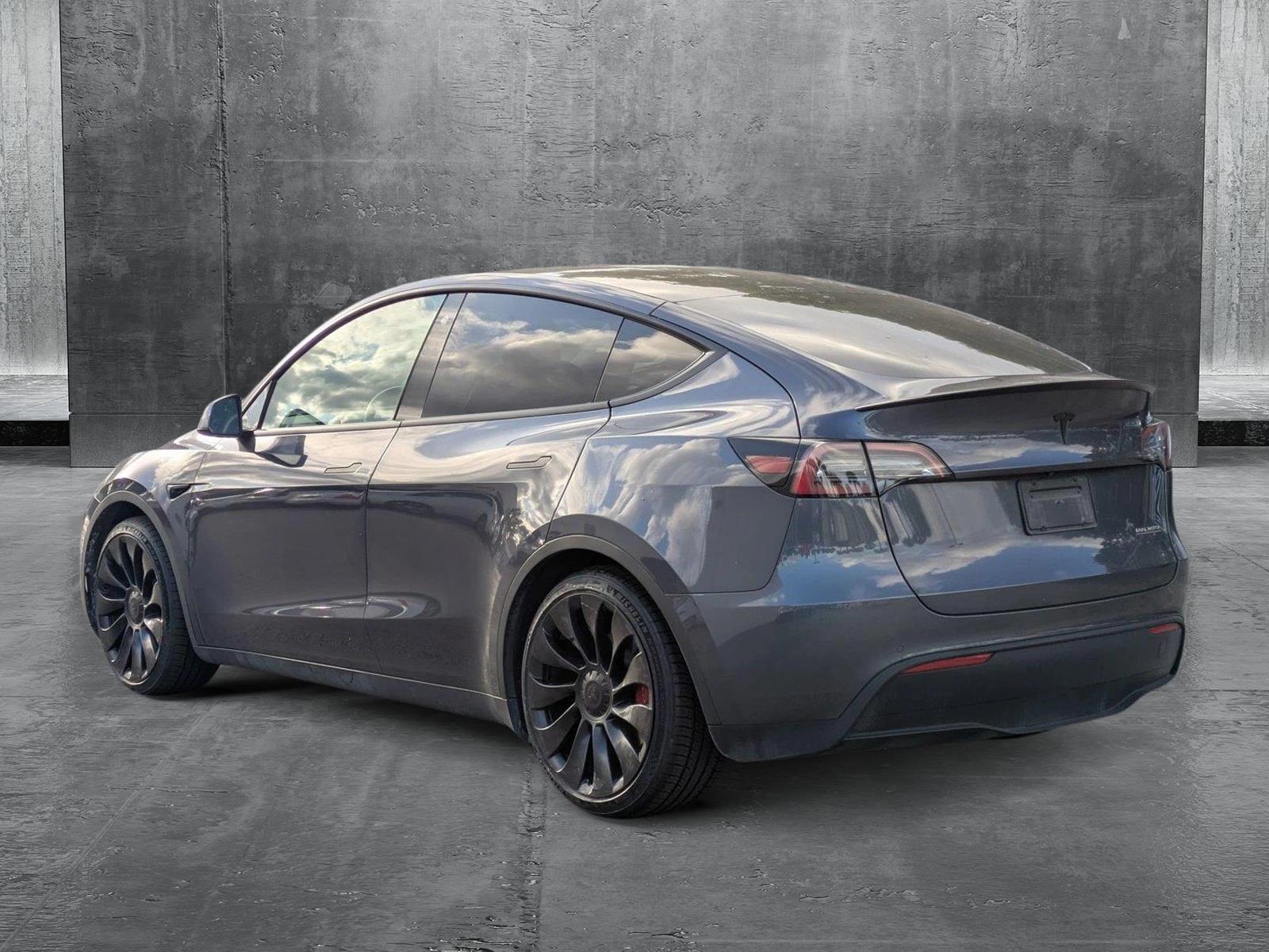 2022 Tesla Model Y Vehicle Photo in WEST PALM BEACH, FL 33407-3296