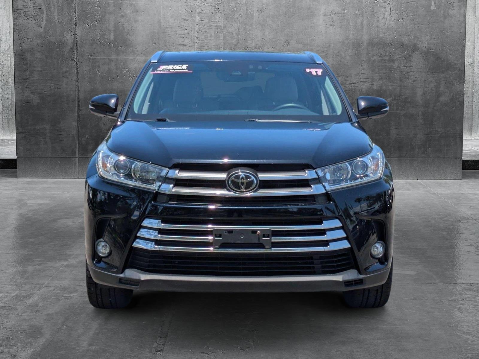 2017 Toyota Highlander Vehicle Photo in Clearwater, FL 33765
