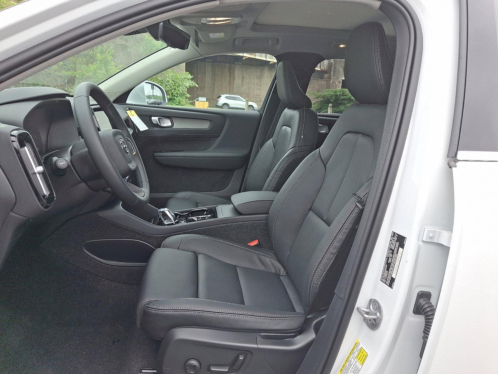 2025 Volvo XC40 Vehicle Photo in Trevose, PA 19053
