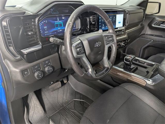 2023 Chevrolet Silverado 1500 Vehicle Photo in ENGLEWOOD, CO 80113-6708