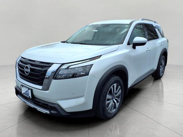 2025 Nissan Pathfinder Vehicle Photo in Oshkosh, WI 54904