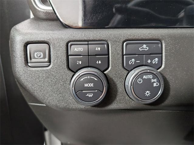 2023 Chevrolet Silverado 1500 Vehicle Photo in ENGLEWOOD, CO 80113-6708